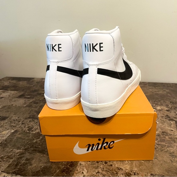 ✧･ﾟNWOT men’s nike blazer mid ‘77 vintage sneakers - Picture 3 of 8